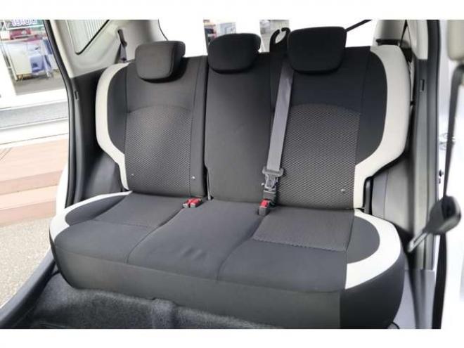 ノート1.2 e-POWER B FOUR 4WD　ナビ　バックカメラ　ETC　オートライト 1200