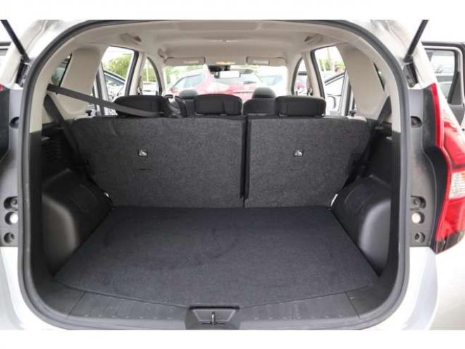 ノート1.2 e-POWER B FOUR 4WD　ナビ　バックカメラ　ETC　オートライト 1200