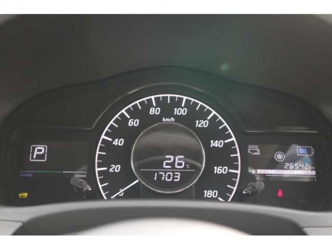 ノート1.2 e-POWER B FOUR 4WD　ナビ　バックカメラ　ETC　オートライト 1200