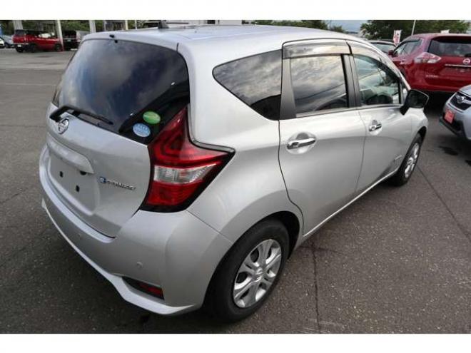 ノート1.2 e-POWER B FOUR 4WD　ナビ　バックカメラ　ETC　オートライト 1200