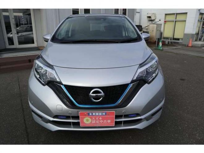 ノート1.2 e-POWER B FOUR 4WD　ナビ　バックカメラ　ETC　オートライト 1200