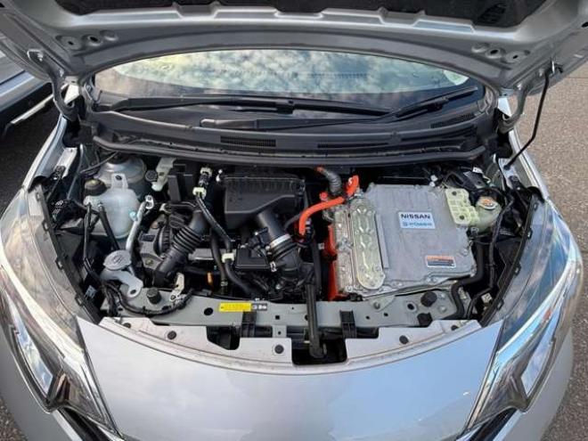 ノート1.2 e-POWER B FOUR 4WD　ナビ　バックカメラ　ETC　オートライト 1200