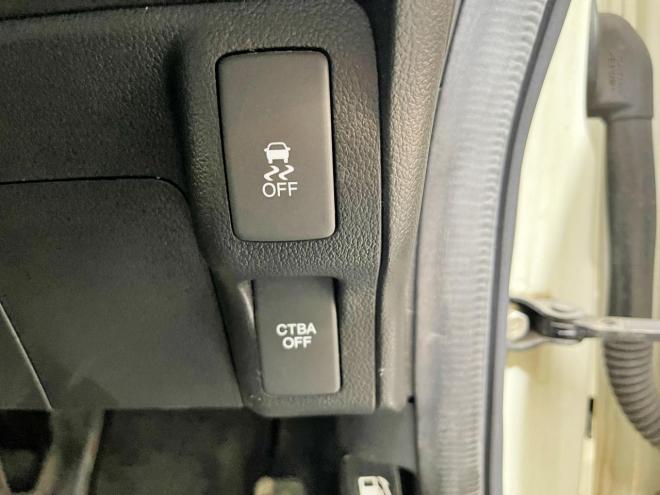 N-BOXG SSパッケージ 4WD 5年保証 スマキー 両側パワスラ ナビTV Bカメ 寒冷地仕様 禁煙 車検整備2年付 修復歴無