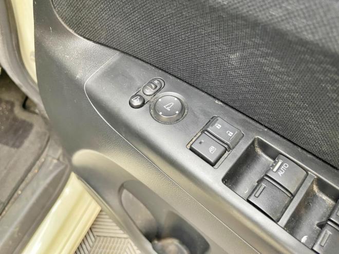 N-BOXG SSパッケージ 4WD 5年保証 スマキー 両側パワスラ ナビTV Bカメ 寒冷地仕様 禁煙 車検整備2年付 修復歴無