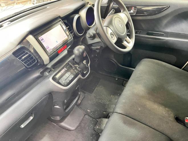 N-BOXG SSパッケージ 4WD 5年保証 スマキー 両側パワスラ ナビTV Bカメ 寒冷地仕様 禁煙 車検整備2年付 修復歴無
