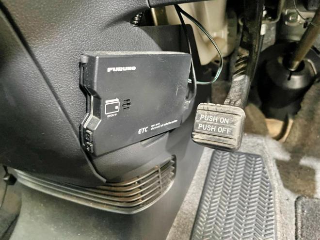 N-BOXカスタムG Lパッケージ 4WD 5年保証 スマキー パワスラ ナビTV ETC 寒冷地仕様 車検整備2年付 修復歴無