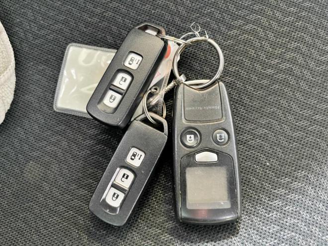 N-BOXカスタムG Lパッケージ 4WD 5年保証 スマキー パワスラ 寒冷地仕様 禁煙 車検整備2年付 修復歴無