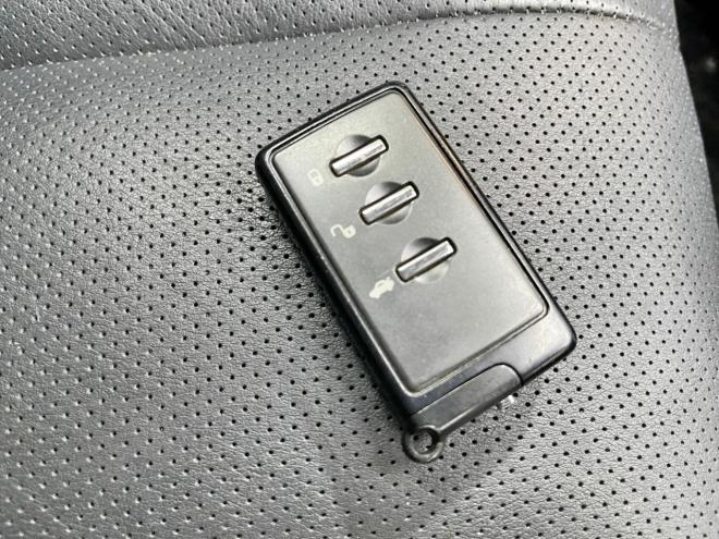 アウトバックアウトバック2.5i Lパッケージ 4WD 5年保証 スマキー ナビTV Bカメ ETC ドラレコ シートヒーター 寒冷地仕様 禁煙 車検整備2年付 修復歴無
