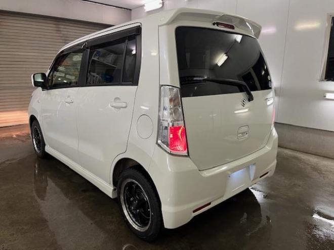 ワゴンRスティングレーＸ　本州仕入　禁煙車　ＷＡＫＯＳバリアスコーティング済　純正１４インチＡＷ　社外１４インチＡＷ＋スタッドレスタイヤ付　カロッツェリアナビ（ＤＶＤ再生　フルセグ地デジ）　ＰＵＳＨスタート　スマートキー　ミラーヒーター　シートヒーター　ベンチシート　盗難防止装置　ＨＩＤヘッドライト 4WD 660 5Dr