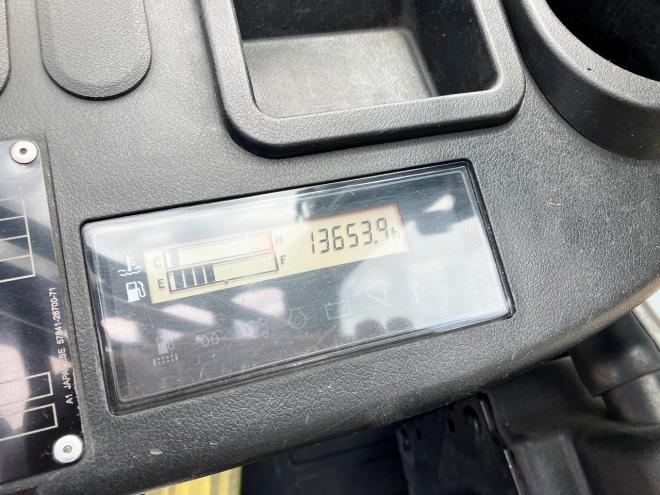 フォークリフトトヨタ　中古　8FD30　ディーゼル