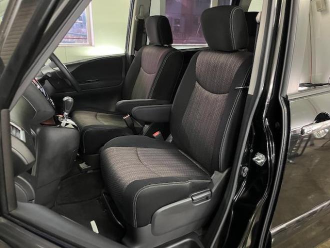 セレナハイウェイスター　Ｖセレクション＋セーフティ　本州仕入　寒冷地仕様　禁煙車　エマージェンシーブレーキ　車線逸脱警　純正１５インチＡＷ　社外１５ＡＷ＋スタッドレスタイヤ付　両側パワースライドドア　純正ナビ（フルセグ地デジ　ＤＶＤ再生　Ｂｌｕｅｔｏｏｔｈ）＋バック＆サイドカメラ　ドライブレコーダー　純正ＬＥＤヘッドライト　クルーズコントロール　アイドリングストップ　横滑り防止装置　ＥＴＣ 　タイミングチェーン 4WD 5 2000Dr