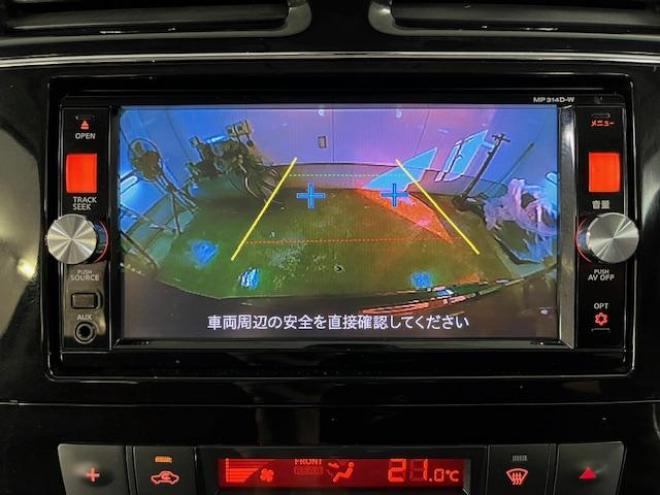 セレナハイウェイスター　Ｖセレクション＋セーフティ　本州仕入　寒冷地仕様　禁煙車　エマージェンシーブレーキ　車線逸脱警　純正１５インチＡＷ　社外１５ＡＷ＋スタッドレスタイヤ付　両側パワースライドドア　純正ナビ（フルセグ地デジ　ＤＶＤ再生　Ｂｌｕｅｔｏｏｔｈ）＋バック＆サイドカメラ　ドライブレコーダー　純正ＬＥＤヘッドライト　クルーズコントロール　アイドリングストップ　横滑り防止装置　ＥＴＣ 　タイミングチェーン 4WD 5 2000Dr