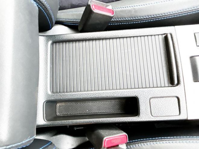 レヴォーグ2.0GT-Sアイサイト 4WD　ローンが不安な方＜優遇ローン＞寒冷地仕様　ターボ車　社外マフラー 4WD