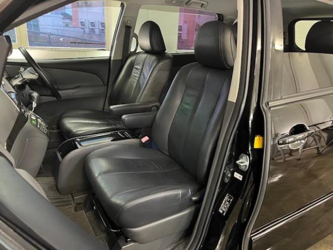 エスティマアエラス　レザーパッケージ　後期型　ワンオーナー　禁煙車　ＷＡＫＯＳバリアスコーティング済　社外１８インチＡＷ　社外１６ＡＷ＋スタッドレスタイヤ付　両側パワースライドドア　純正ブラックレザーシート　純正ＨＤＤナビ（フルセグ地デジ　ＤＶＤ再生　Ｂｌｕｅｔｏｏｔｈ）＋バックカメラ　コーナーセンサー　ＰＵＳＨスタート　スマートキー　クルーズコントロール　運転席パワーシート　２列目オットマン仕様　タイミングチェーン車　ＨＩＤ ヘッドライト 4WD 2400 5Dr