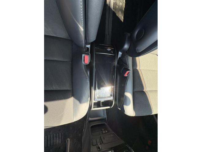 ノアNOAH 4WD SI WXB本州仕入　寒冷地仕様　ドラレコ前後　ブレーキアシスト　Bluetooth9インチフルセグナビ　バックカメラ　LEDHヘッドフォグランプ　ビルトインetc　ワンタッチ両パワースライドドア　VSC  アイドリングSTOP バイザー　プッシュスタートスペアー有　人気の7人乗り　 4WD 2000 5Dr