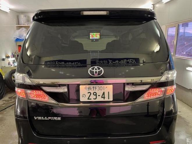 ヴェルファイア２．４Ｚ　後期型　本州仕入　禁煙車　ＷＡＫＯＳバリアスコーティング済　純正１８インチＡＷ＋新品夏タイヤ　社外１６ＡＷ＋スタッドレスタイヤ付　両側パワースライドドア　純正ＨＤＤナビ（フルセグ地デジ　ＤＶＤ再生　Ｂｌｕｅｔｏｏｔｈ）＋バックカメラ　純正１１インチリアフリップダウンモニター　コーナーセンサー　横滑り防止装置　ＨＩＤ　ＥＴＣ 　タイミングチェーン 4WD 2400 5Dr