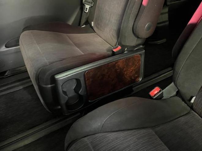 ヴェルファイア２．４Ｚ　後期型　本州仕入　禁煙車　ＷＡＫＯＳバリアスコーティング済　純正１８インチＡＷ＋新品夏タイヤ　社外１６ＡＷ＋スタッドレスタイヤ付　両側パワースライドドア　純正ＨＤＤナビ（フルセグ地デジ　ＤＶＤ再生　Ｂｌｕｅｔｏｏｔｈ）＋バックカメラ　純正１１インチリアフリップダウンモニター　コーナーセンサー　横滑り防止装置　ＨＩＤ　ＥＴＣ 　タイミングチェーン 4WD 2400 5Dr