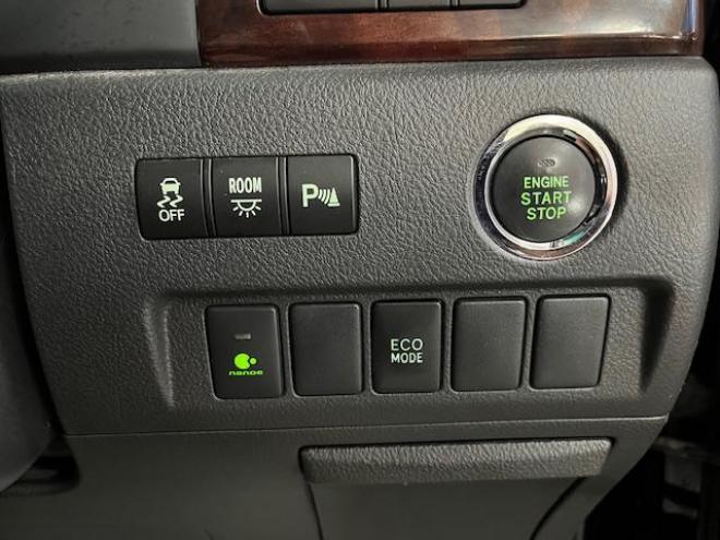 ヴェルファイア２．４Ｚ　後期型　本州仕入　禁煙車　ＷＡＫＯＳバリアスコーティング済　純正１８インチＡＷ＋新品夏タイヤ　社外１６ＡＷ＋スタッドレスタイヤ付　両側パワースライドドア　純正ＨＤＤナビ（フルセグ地デジ　ＤＶＤ再生　Ｂｌｕｅｔｏｏｔｈ）＋バックカメラ　純正１１インチリアフリップダウンモニター　コーナーセンサー　横滑り防止装置　ＨＩＤ　ＥＴＣ 　タイミングチェーン 4WD 2400 5Dr
