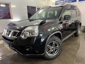 エクストレイル　２０Ｘｔ　本州仕入　寒冷地仕様　禁煙車　ＷＡＫＯＳバリアスコーティング済　社外１６インチＡＷ＋ＴＯＹＯホワイトレタータイヤ　社外１６ＡＷ＋スタッドレスタイヤ付　カロッツェリアナビ（地デジ　ＤＶＤ再生ＯＫ再生　Ｂｌｕｅｔｏｏｔｈ）　純正カプロンシート　ヒルディセントコントロール　ＨＩＤヘッドライト　純正ハイパールーフレール　両席シートヒーター　インテリジェントキー　横滑り防止装置　タイミングチェーン車 4WD 2000 5Dr