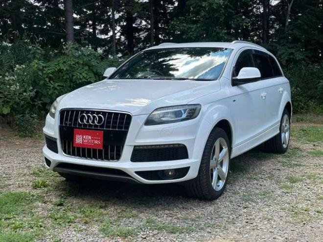 アウディQ7 3.0 TFSI クワトロ Sラインパッケージ 4WD　PS　PW　純正ナビ　純正アルミ　ABS　キーレス　ディーラー車　純正オーディオ　バックカメラ　黒革シート　ETC　ボーズサウンド　クルーズコントロール　電動シート　シートヒーター 正規輸入車 3000