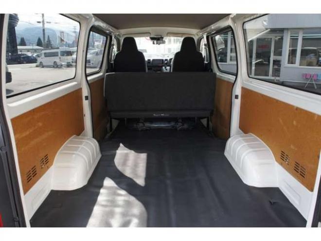 ハイエースバン2.8 DX ロング ディーゼルターボ 4WD　フロントシートセパレート仕様変更済　センターコンソール付　415COBRA丸目ライトキット&バッドラッカー16インチAW　415SAFARIフロントスポイラー　TOYOオープンカントリーR/T　電動格納ドアミラー 2800