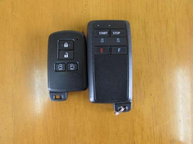 ノア2.0 Si 4WD　 2000