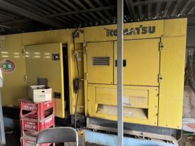 発電機　EG220BS-2　220KVA