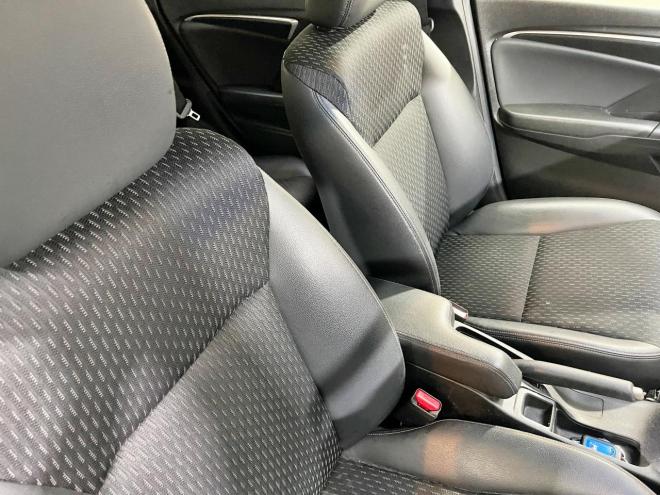 フィット1.5ハイブリッドLパッケージ 4WD 5年保証 スマキー ナビTV Bカメ ETC 寒冷地仕様 車検整備2年付 修復歴無