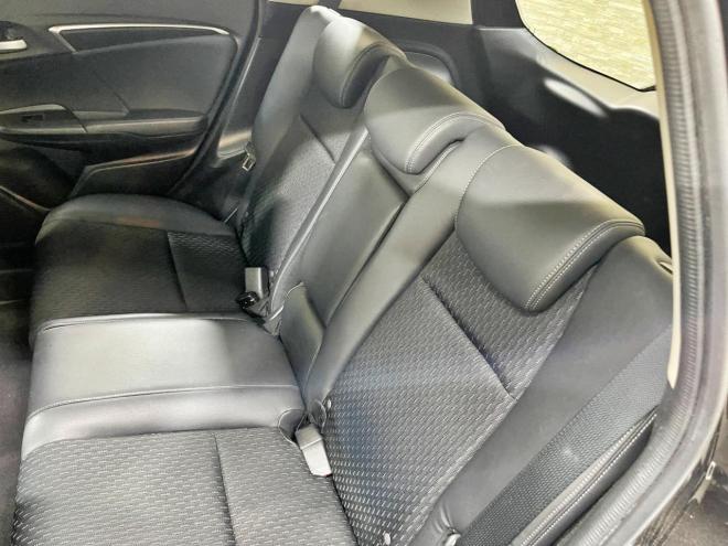 フィット1.5ハイブリッドLパッケージ 4WD 5年保証 スマキー ナビTV Bカメ ETC 寒冷地仕様 車検整備2年付 修復歴無