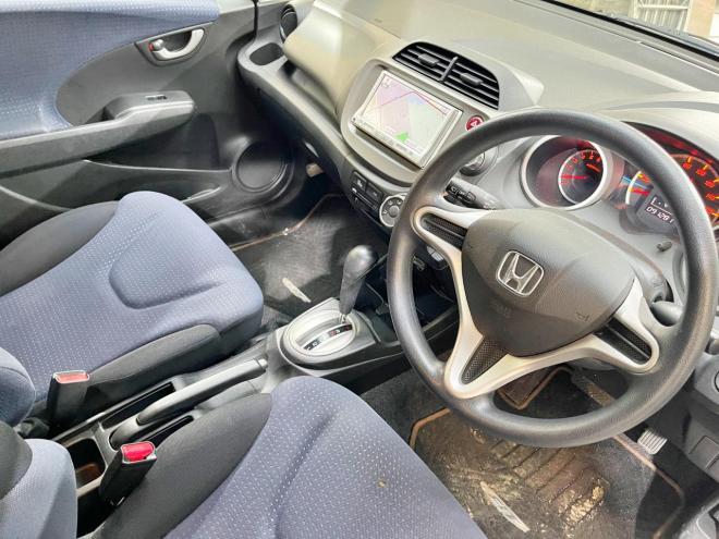 フィット1.3G 4WD 5年保証 ナビTV Bカメ ETC 寒冷地仕様 車検整備2年付 修復歴無