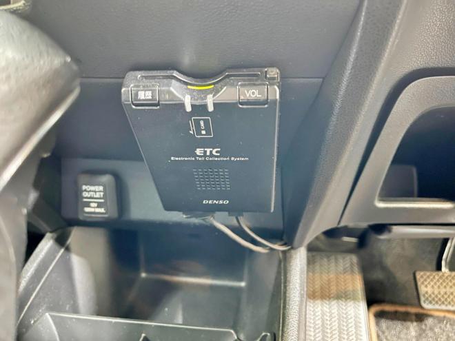 フィット1.3G 4WD 5年保証 ナビTV Bカメ ETC 寒冷地仕様 車検整備2年付 修復歴無
