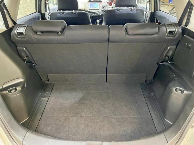 フィット1.3G 4WD 5年保証 ナビTV Bカメ ETC 寒冷地仕様 車検整備2年付 修復歴無