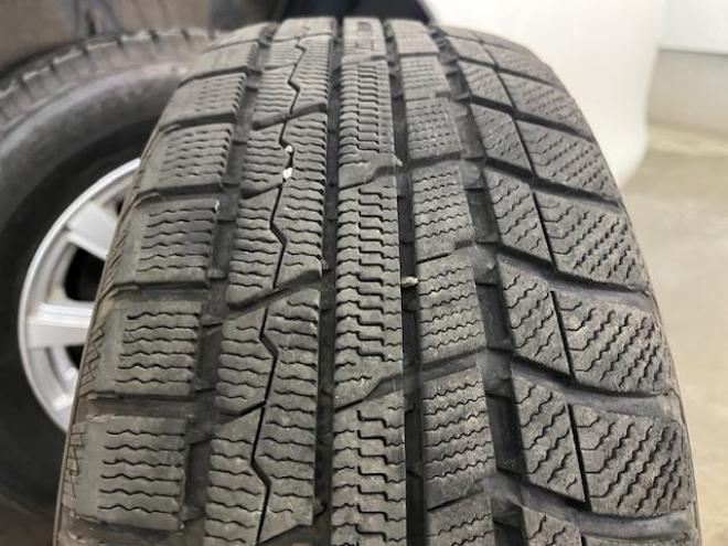 ヴォクシーＺＳキラメキⅡ　本州仕入　禁煙車　ＷＡＫＯＳバリアスコーティング済　社外１５インチＡＷ＋夏タイヤ　社外１５ＡＷ＋スタッドレスタイヤ付　両側パワースライドドア　純正ナビ（ワンセグ地デジ）＋バックカメラ　エンジンスターター　ＰＵＳＨスタート　スマートキー　パドルシフト　ＨＩＤヘッドライト　タイミングチェーン 4WD 2000 5Dr