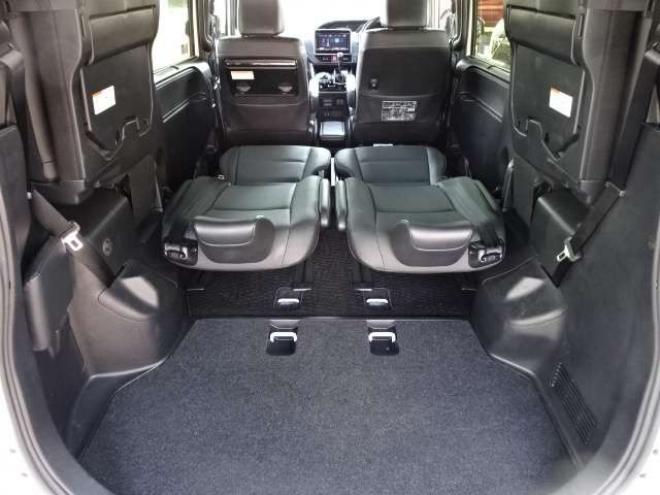 エスクァイア2.0 Gi 4WD　本州車　保証1年/走行距離無制限　4WD　モデリスタ　両側パワースライドドア　衝突軽減ブレーキ　LKA　純正ナビ 地デジ　バックカメラ　Bluetooth接続　本革シート　LEDヘッドライト　クルコン　7人乗り 2000