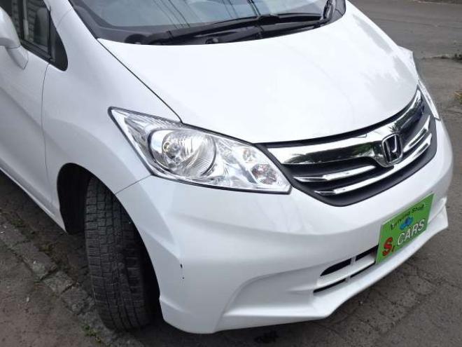フリード1.5 G ジャストセレクション 4WD　検R9.4　即 納 可　本州車 保証1年/走行距離無制限　4WD パワースライドドア　純正ナビ　ワンセグ　バックカメラ　HID　Bluetooth接続　ハーフレザーシート　ビルトインETC　ステアリングスイッチ 1500