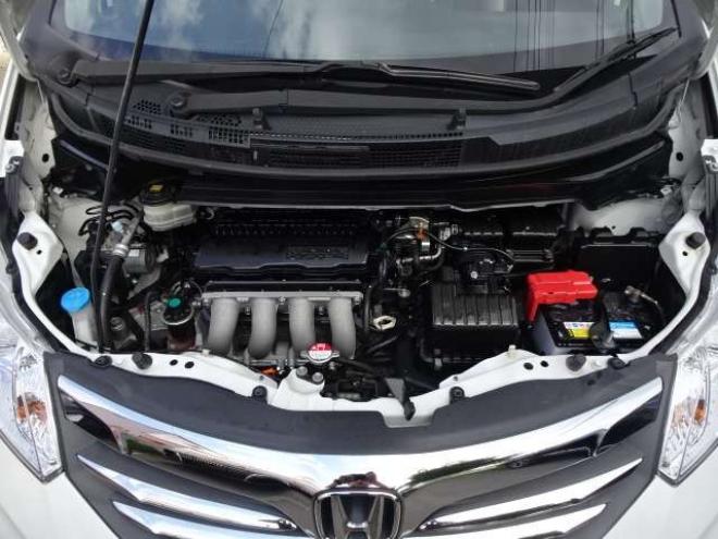 フリード1.5 G ジャストセレクション 4WD　検R9.4　即 納 可　本州車 保証1年/走行距離無制限　4WD パワースライドドア　純正ナビ　ワンセグ　バックカメラ　HID　Bluetooth接続　ハーフレザーシート　ビルトインETC　ステアリングスイッチ 1500