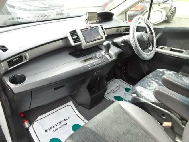 フリード1.5 G ジャストセレクション 4WD　検R9.4　即 納 可　本州車 保証1年/走行距離無制限　4WD パワースライドドア　純正ナビ　ワンセグ　バックカメラ　HID　Bluetooth接続　ハーフレザーシート　ビルトインETC　ステアリングスイッチ 1500
