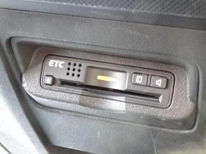 フリード1.5 G ジャストセレクション 4WD　検R9.4　即 納 可　本州車 保証1年/走行距離無制限　4WD パワースライドドア　純正ナビ　ワンセグ　バックカメラ　HID　Bluetooth接続　ハーフレザーシート　ビルトインETC　ステアリングスイッチ 1500