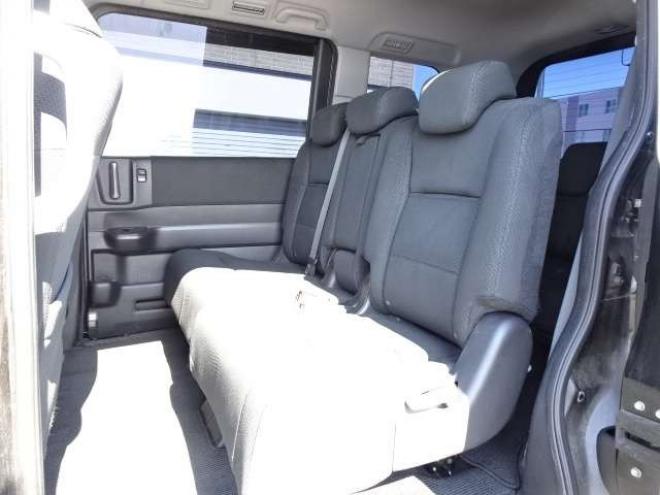 ステップワゴン2.0 スパーダ Z 4WD　本州車　保証1年/走行距離無制限　4WD　両側パワースライドドア　ナビ　地デジ　バックカメラ　ETC　スマートキー　フリップダウンモニター 2000