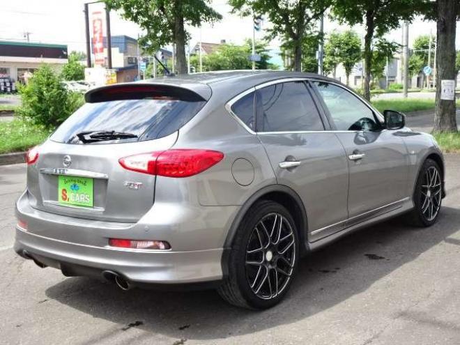 スカイラインクロスオーバー3.7 370GT FOUR タイプP 4WD　本州車　保証1年/走行距離無制限　メーカーナビ　パノラミックビューモニター　地デジ　BOSEサウンドシステム　本革パワーシート　シートヒーター　シートメモリー　社外20インチアルミ　純正エンジンスターター 3700
