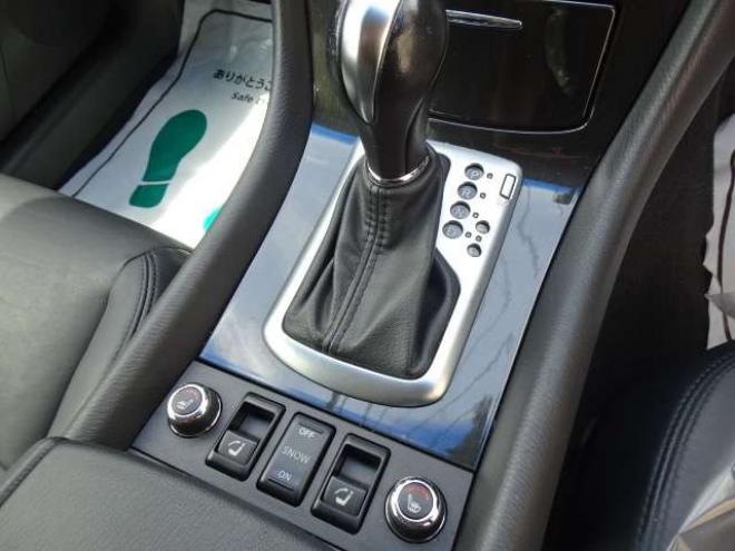 スカイラインクロスオーバー3.7 370GT FOUR タイプP 4WD　本州車　保証1年/走行距離無制限　メーカーナビ　パノラミックビューモニター　地デジ　BOSEサウンドシステム　本革パワーシート　シートヒーター　シートメモリー　社外20インチアルミ　純正エンジンスターター 3700