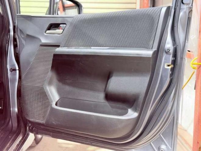 フリードハイブリッド1.5 ジャストセレクション　下廻防錆TVナビBカメ後席モニタETC 2WD 1500