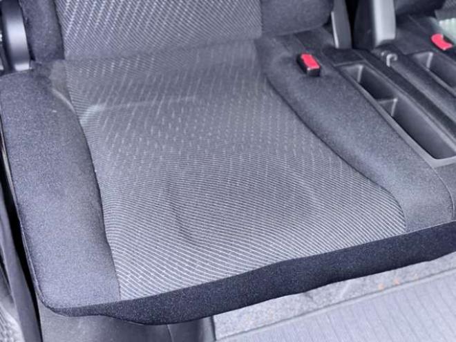 フリードハイブリッド1.5 ジャストセレクション　下廻防錆TVナビBカメ後席モニタETC 2WD 1500