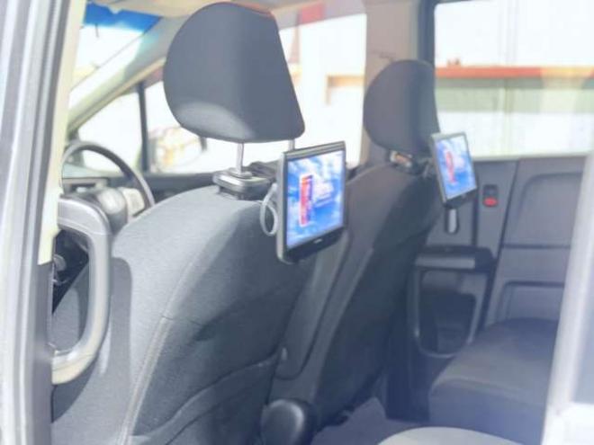 フリードハイブリッド1.5 ジャストセレクション　下廻防錆TVナビBカメ後席モニタETC 2WD 1500