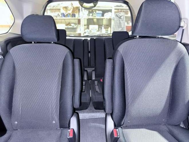 フリードハイブリッド1.5 ジャストセレクション　下廻防錆TVナビBカメ後席モニタETC 2WD 1500