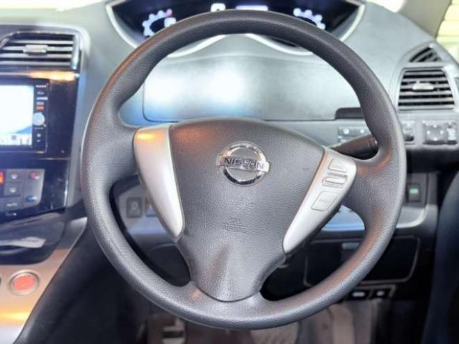 セレナ2.0 20X Vセレクション+Safety 4WD　下廻防錆TVナビBカメETC 2000