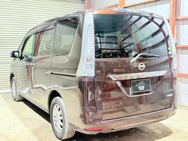 セレナ2.0 20X Vセレクション+Safety 4WD　下廻防錆TVナビBカメETC 2000