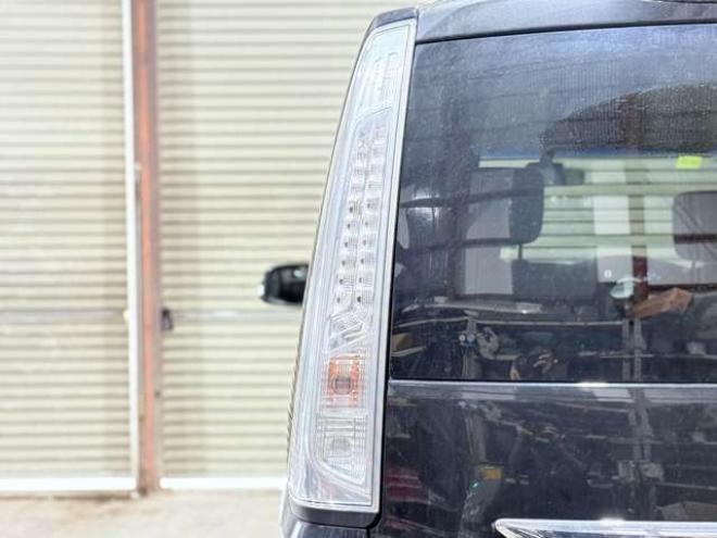 セレナ2.0 20X 4WD　下廻防錆TVナビBカメ後席モニタETC 2000