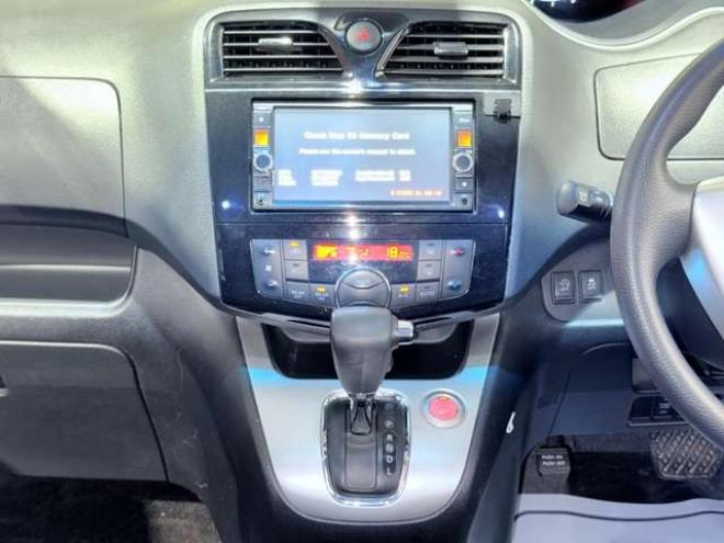 セレナ2.0 20X 4WD　下廻防錆TVナビBカメ後席モニタETC 2000