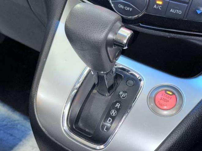 セレナ2.0 20X 4WD　下廻防錆TVナビBカメ後席モニタETC 2000